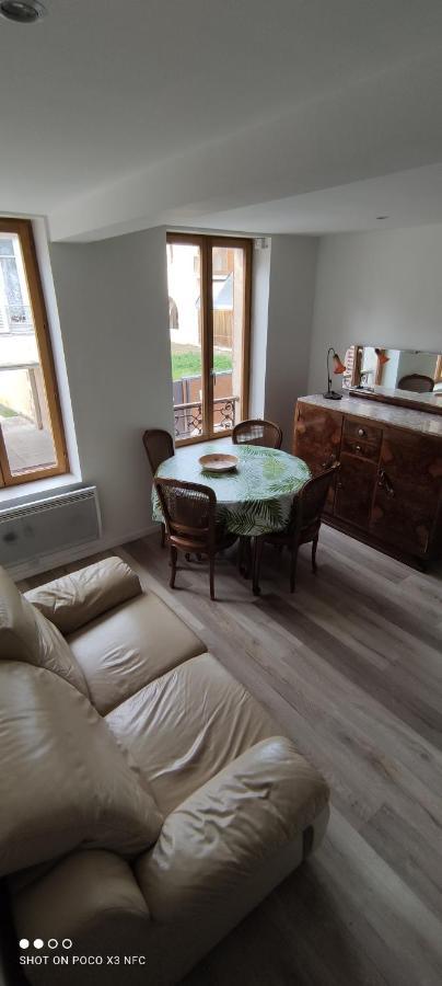 Ferienwohnung 3 Pieces Pont De Loire Plein Centre Face Musee Nevers Exterior foto